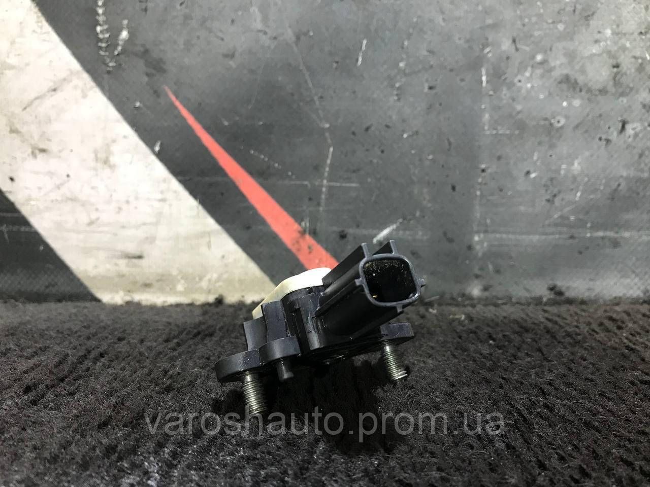 Датчик удара AirBag передній Audi A6 C6 4F0955557B 5850