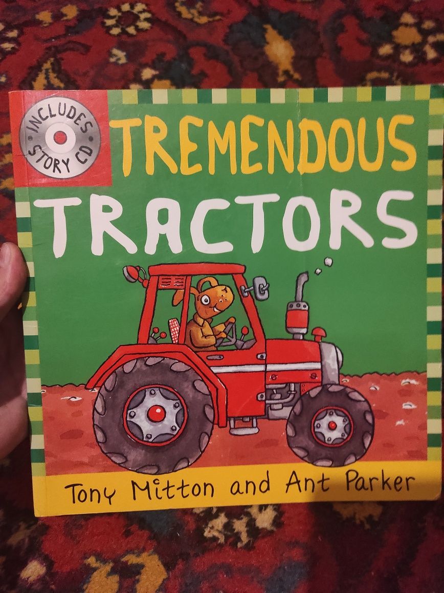 Дитяча книжка англійської Tremendous Tractors Про трактори