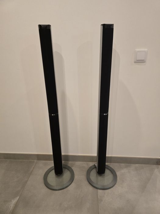 Colunas LG c0m pouco uso