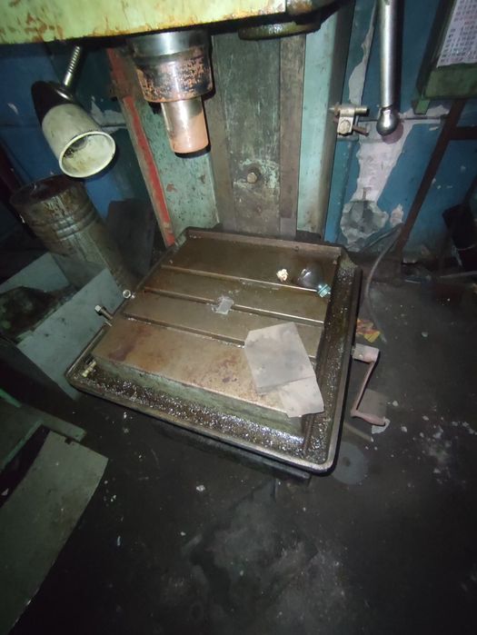 Свердлільний верстат 2С132; 2H135