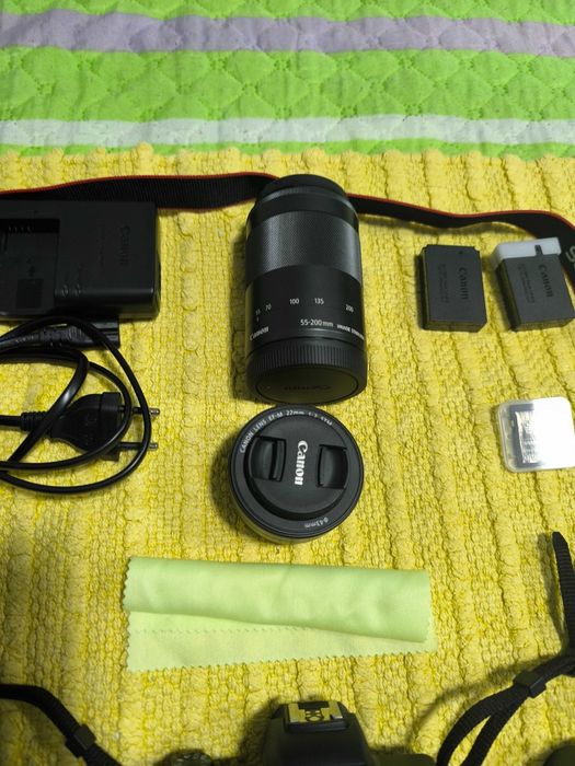 Canon EOS M50 Mark II + 3 Lentes + Acessórios (excelente estado)