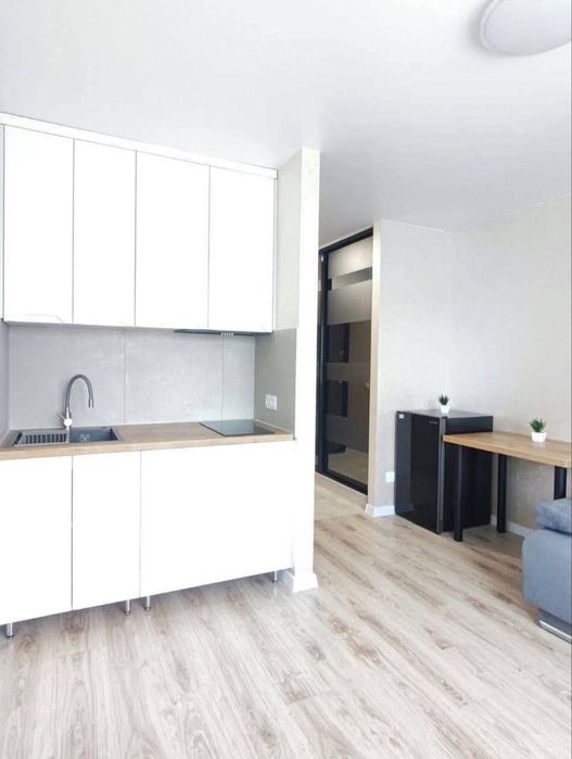 Продаж 1-кім.квартири з сучасним ремонтом !