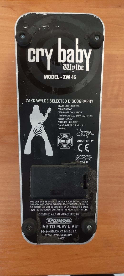 Педаль эффектов Dunlop Cry Baby ZW45 Zakk Wylde Signature Wah