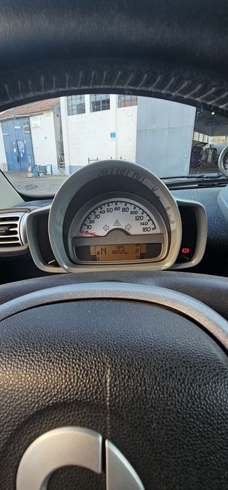 Vende-se: Smart Fortwo Estiloso