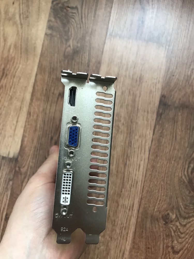 Відеокарта затичка Nvidia GT 240