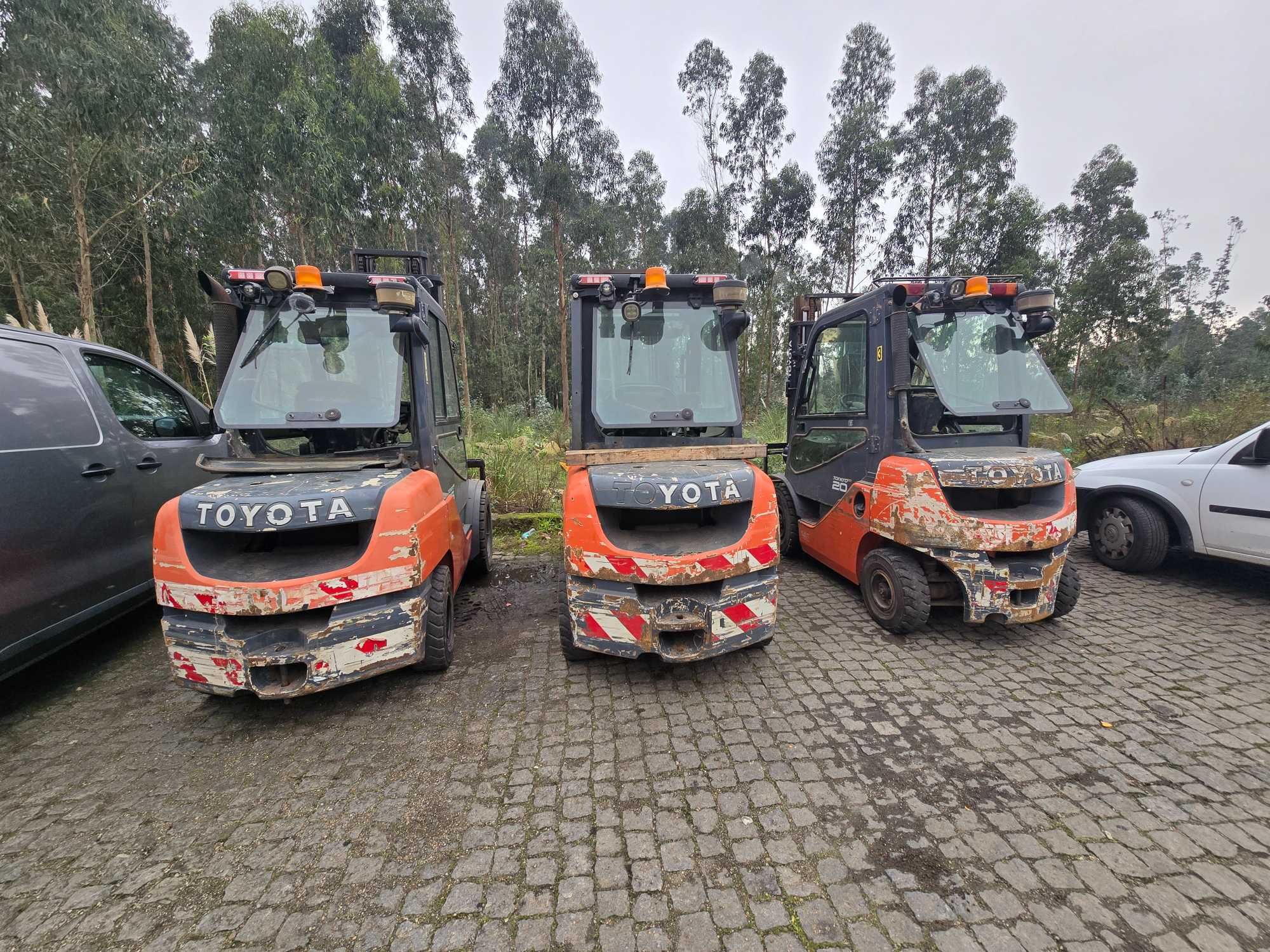 Empilhador toyota Diesel 2.000kgs Ano 2017