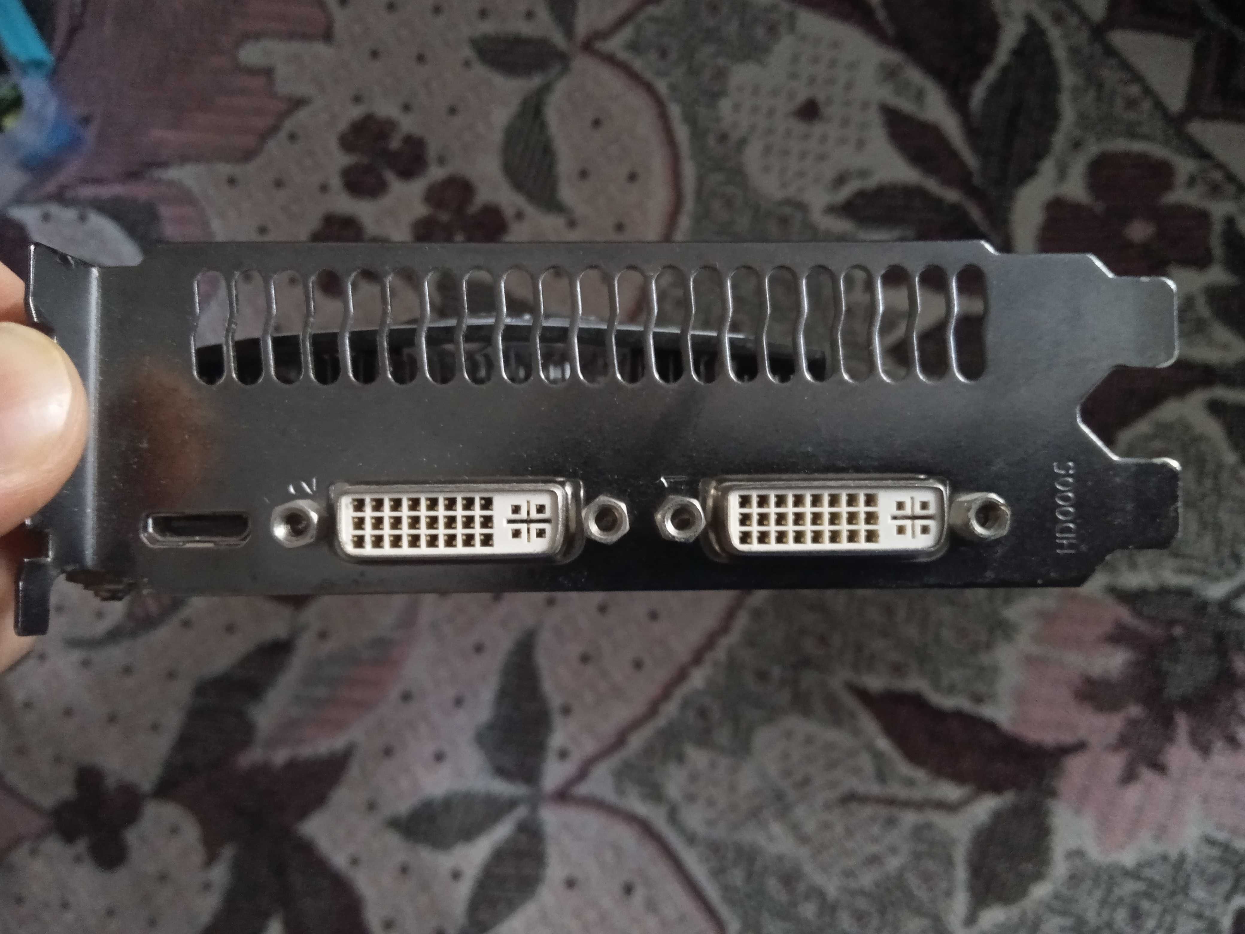 Видиокарта Radeon HD 5770