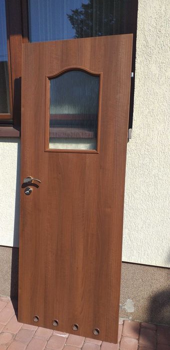 Pilnie i tanio 4 sztuki drzwi wewnętrznych