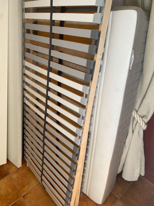 Cama, estrado e colchão