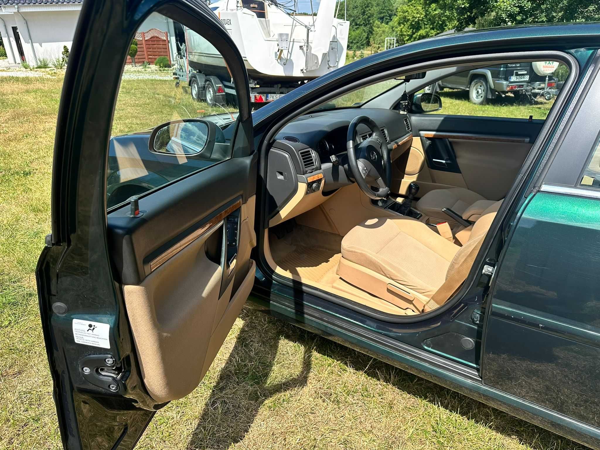 Opel Vectra C 2005, 212 km przebieg, jasny środek, dodatkowe koła