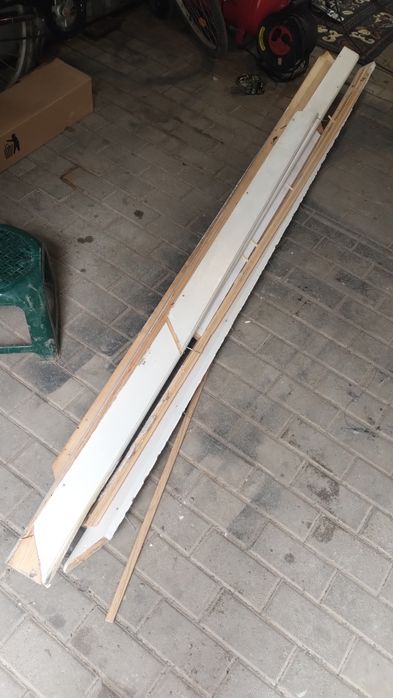 Двері 2х секційні з дерева