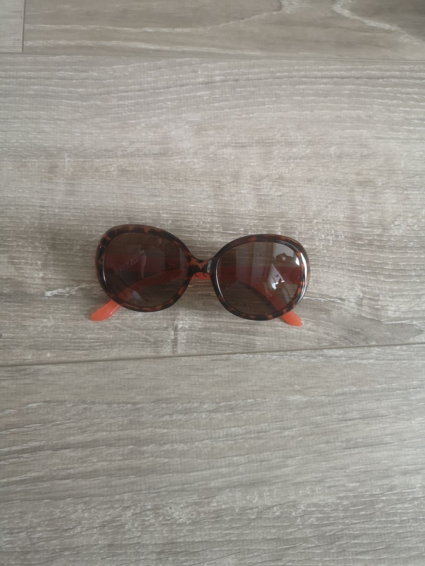Okulary przeciwsłoneczne Mini Boden dziecięce panterka pomarańcz