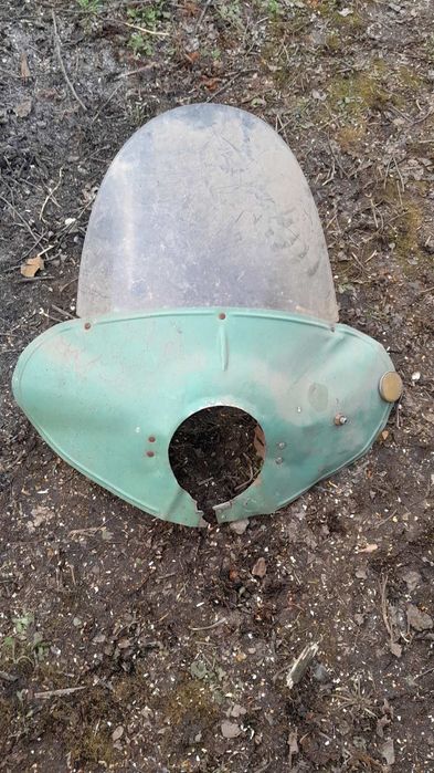 стекло для мотоцикла, раритет.