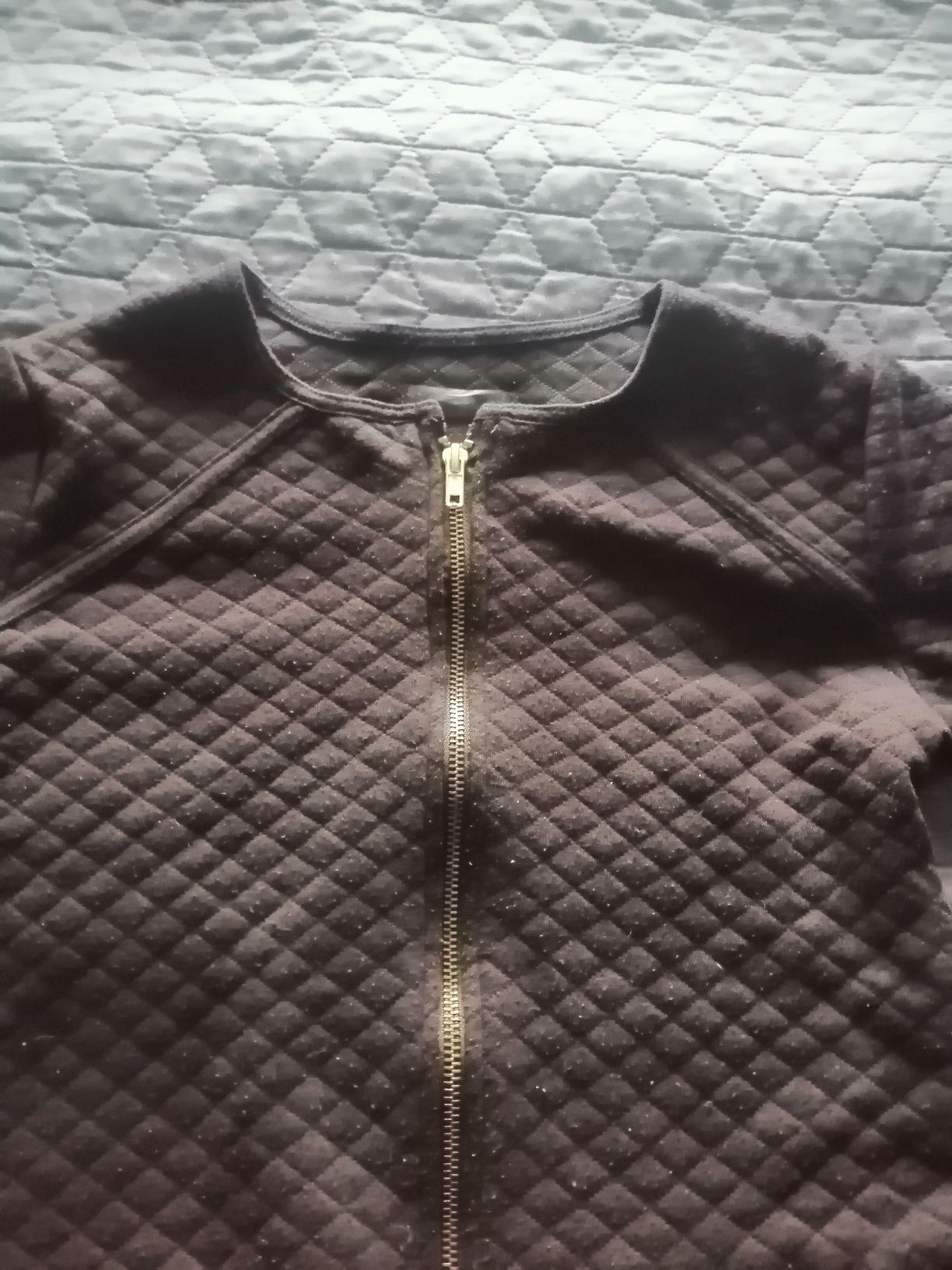 Sweter rozpinany e dobrym stanie