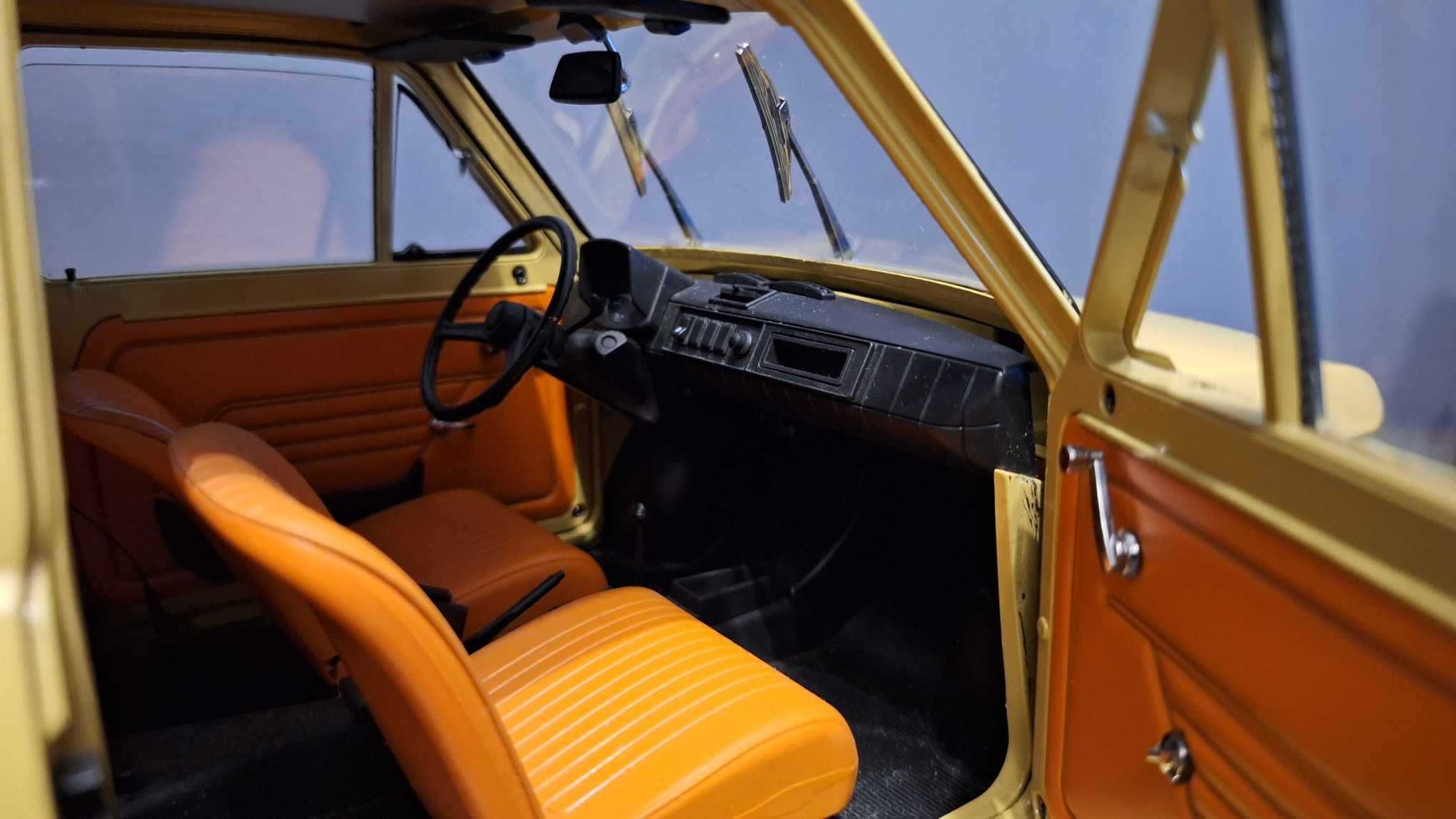 Model Fiat 126 z przyczepką 1:8 DeAgostini