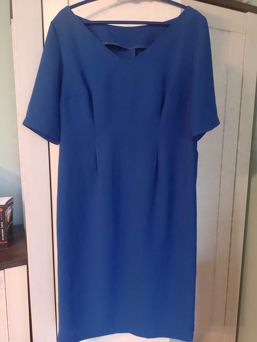 Piękna elegancka sukienka rozmiar 44