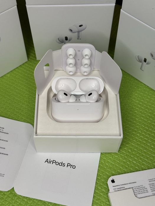 Бездротові навушники Apple Airpods Pro 2 Generation з шумозаглушенням