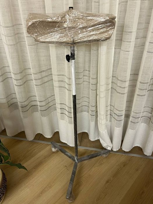 Продам медицинский штатив новый