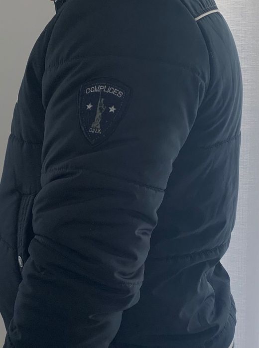 Blusão Azul Bom estado. 20€