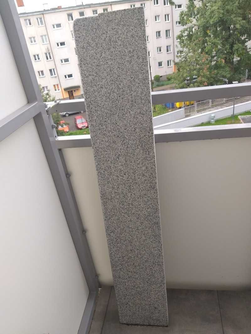 Parapet granitowy - 140cmx25cmx3cm