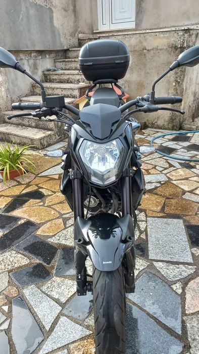 Benelli BN 125...
