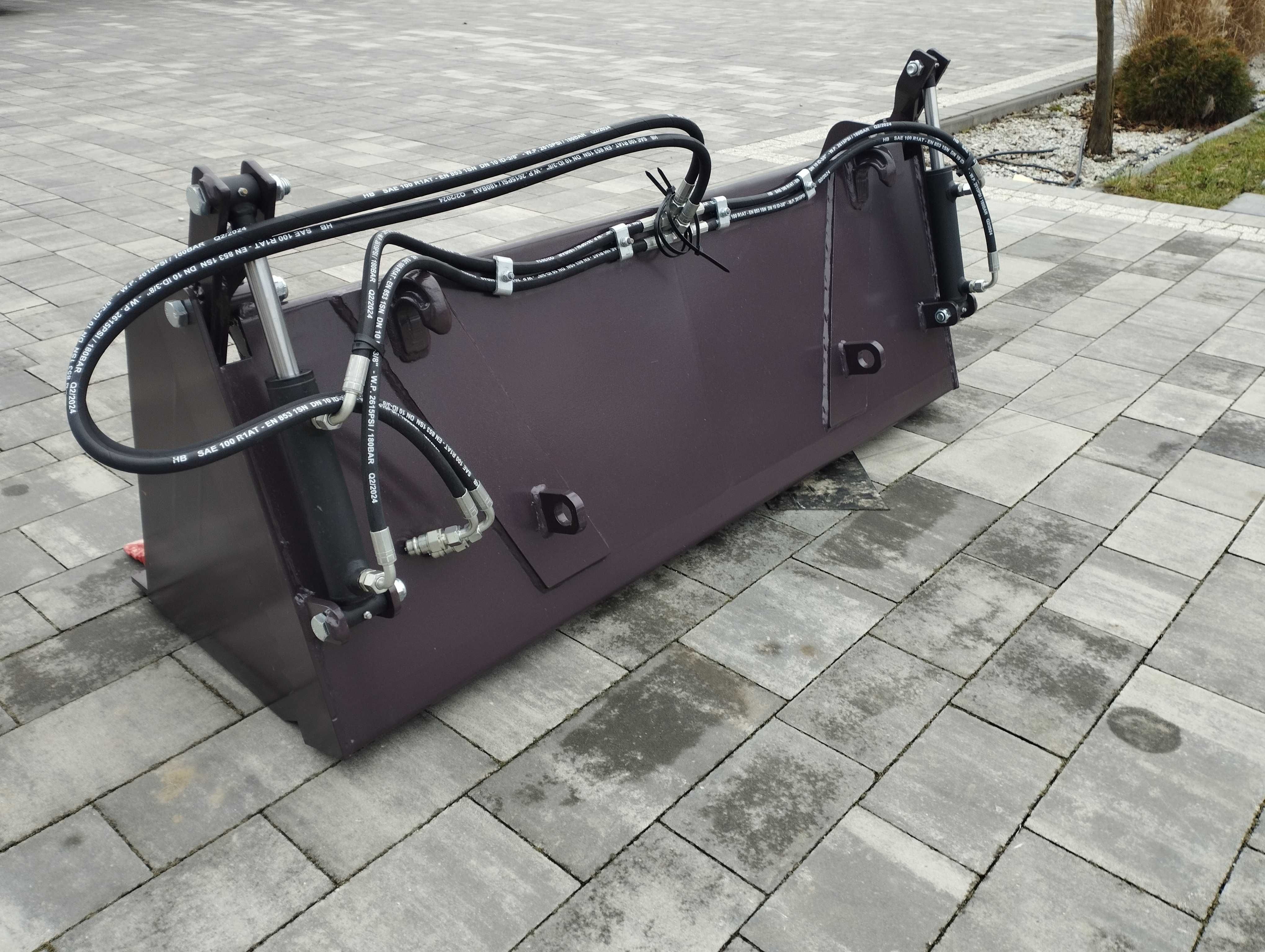 Łyżka dzielona do ładowacza czołowego 4w1 150cm wysyłka