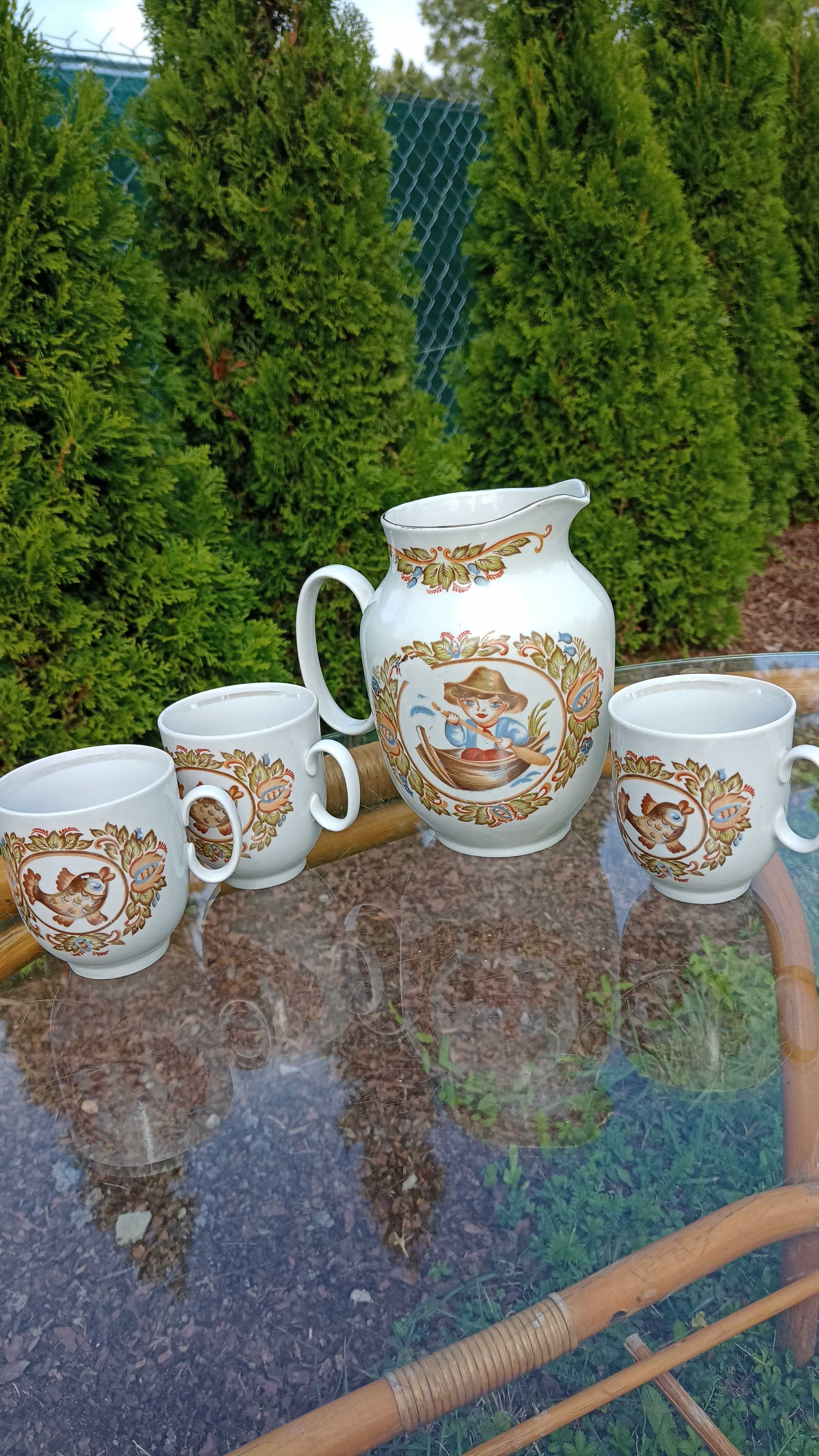 Dzbanek i  3 kubka . Porcelana ZSRR. Połonne.