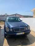 Mercedes Benz E220 do ano de 1997 (Aceito retoma inferior)
