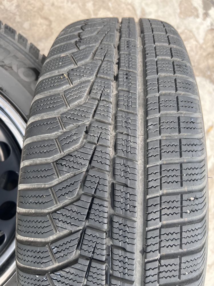 Шини R17 215/65 Hankook Winter Icept evo2 suvw, 2021 року