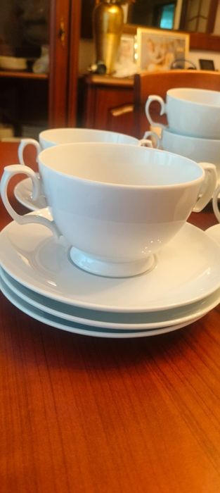 Bulionówki Chodzież ze spodkami 6 osób porcelana Maria Paula.