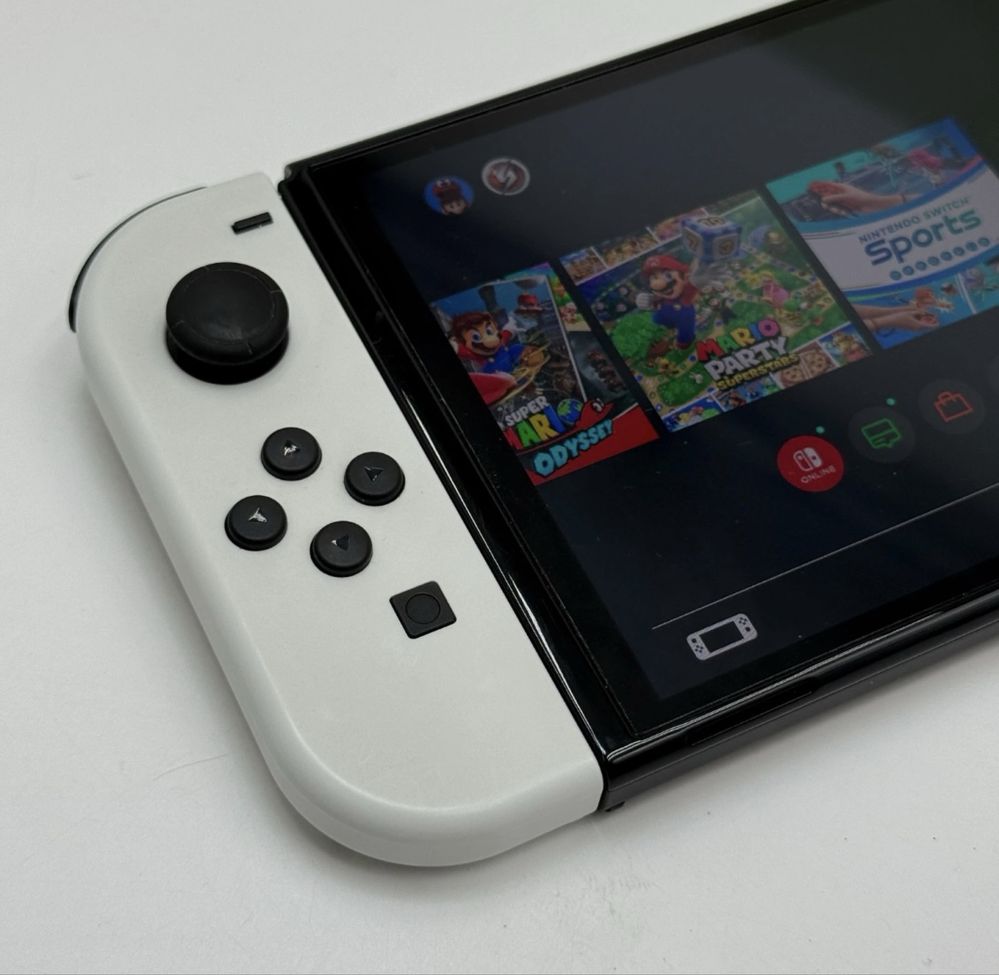 Nintendo Switch oled white