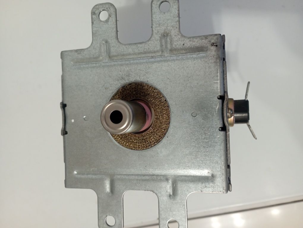 Магнетрон Toshiba 2M172AH (DW)