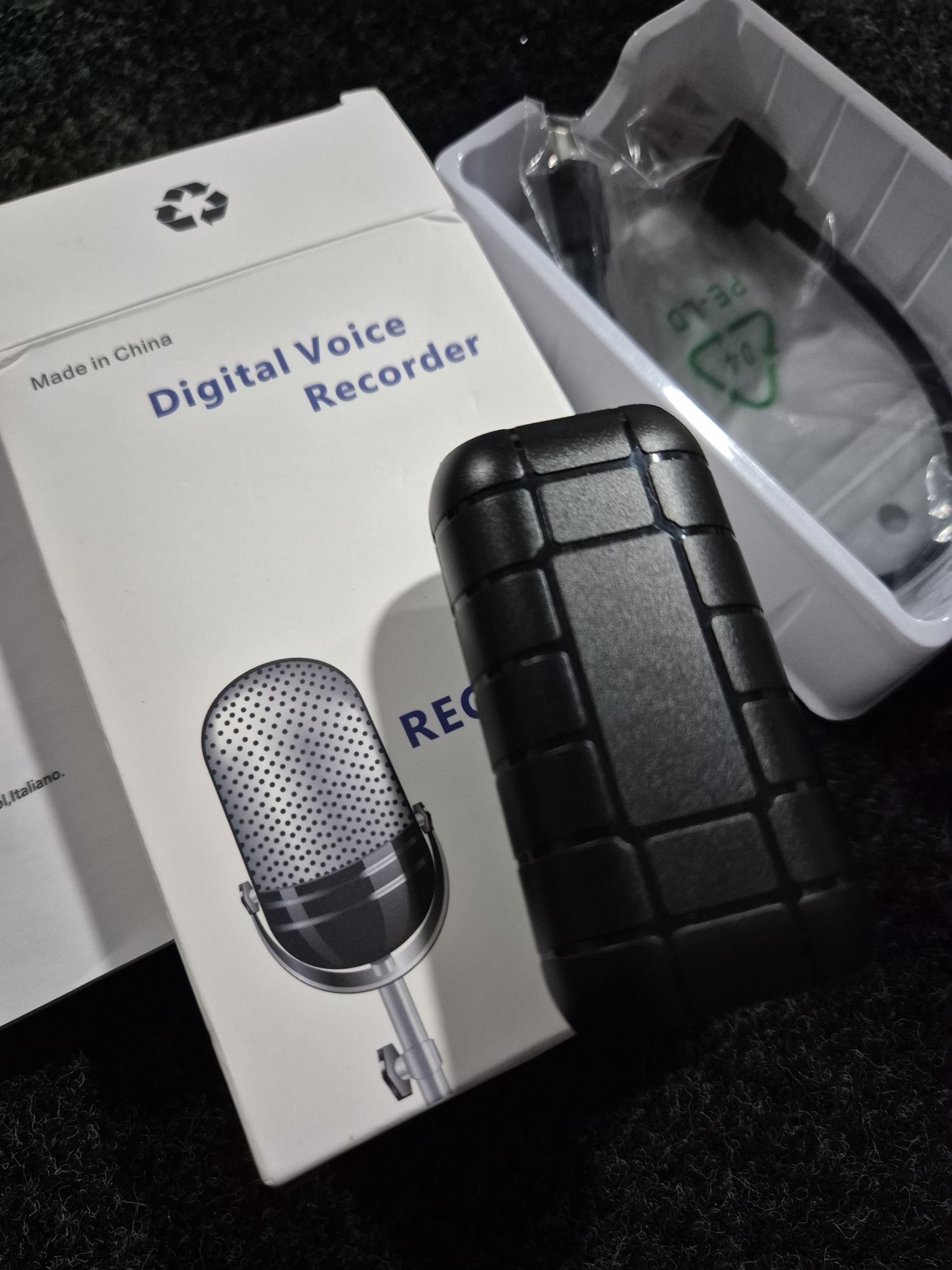 Gravador de voz digital em miniatura