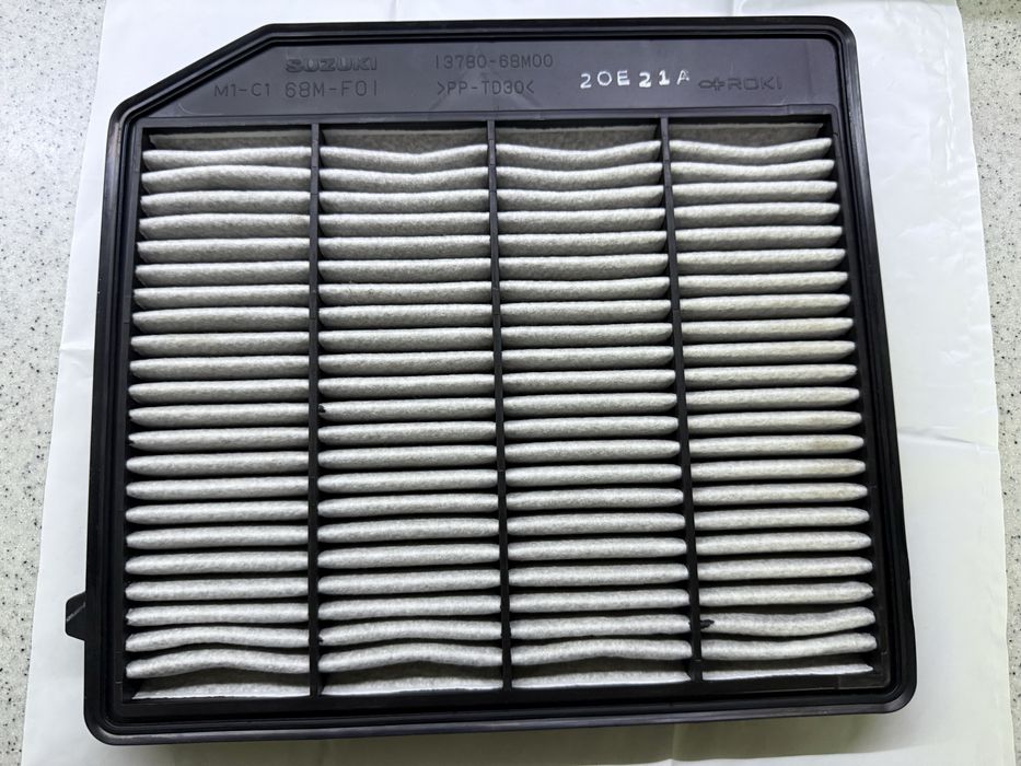 Повітряний фільтр Suzuki 13780-68M00