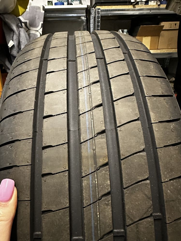 Opony letnie Goodyear Eagle F1 SuperSport 225/40 R19 93 Y XL