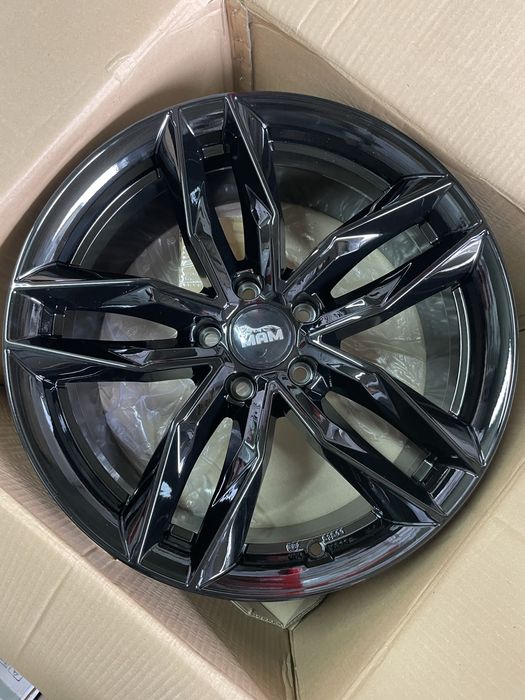 MAM RS3 nowe felgi 18 x 8j 5x112 ET30 Audi