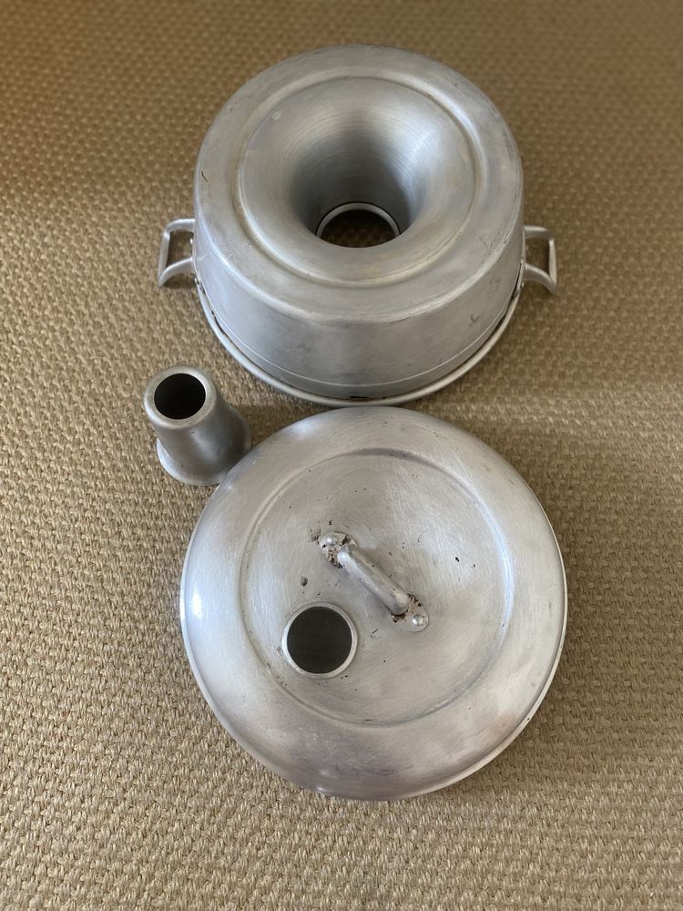 Fotma de bolo e pudim antigas -2 diferentes