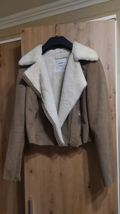 Жіноча куртка з хутром