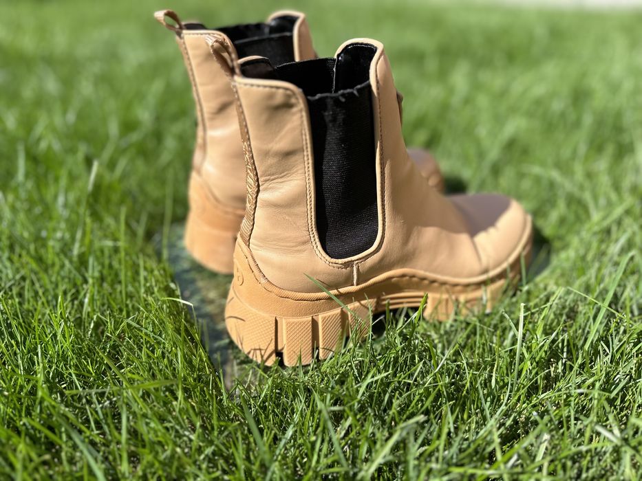 Жіноче взуття Guess