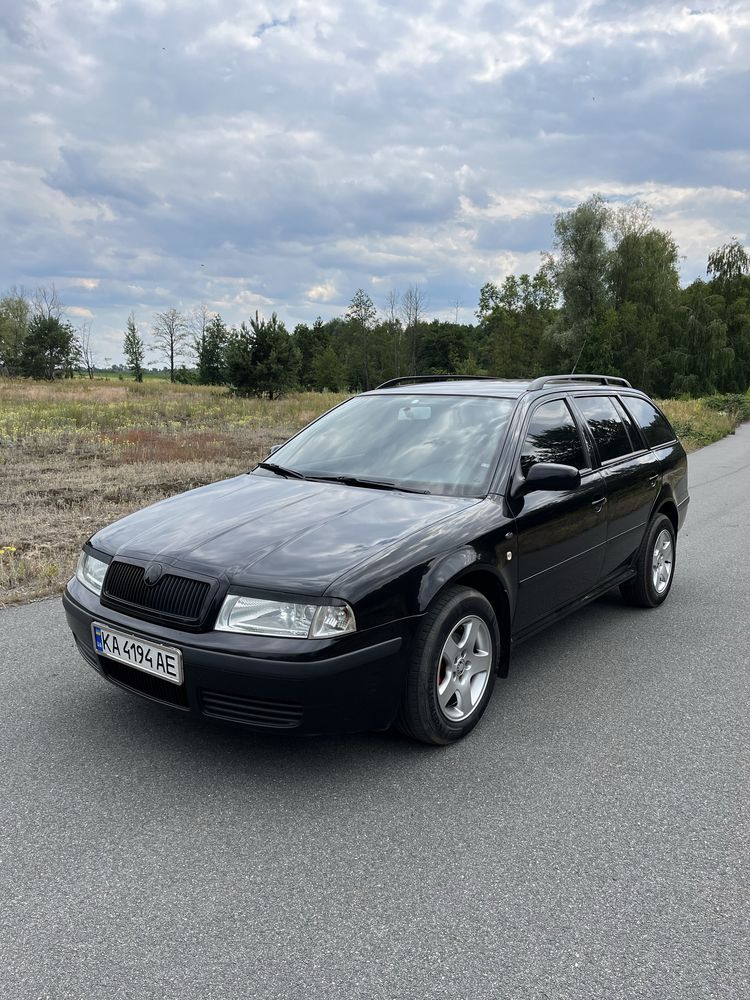 Skoda Octavia Tour a4