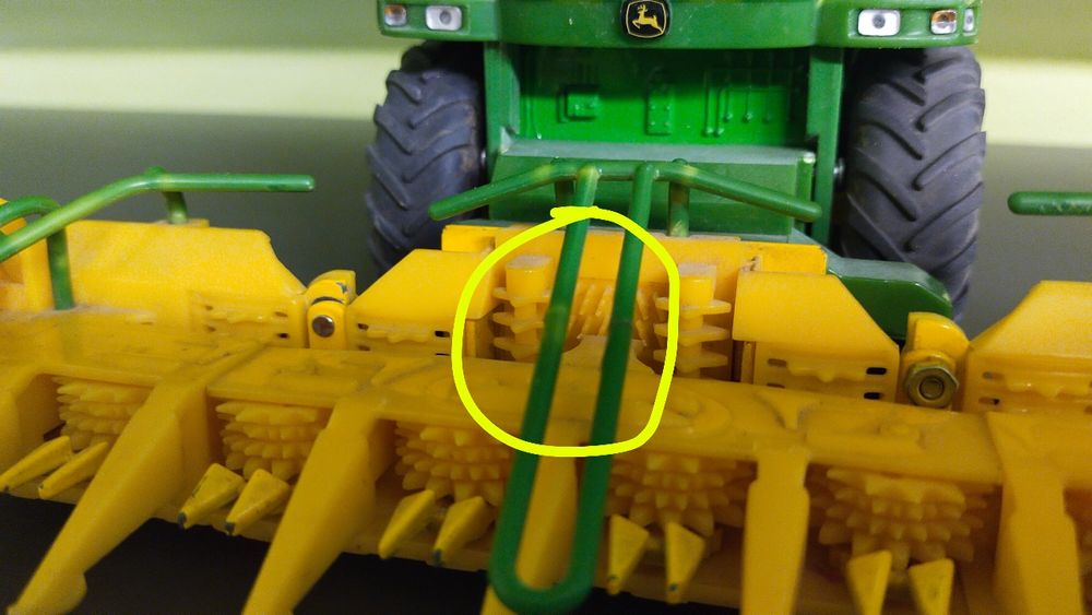 Siku sieczkarnia John Deere 1 32