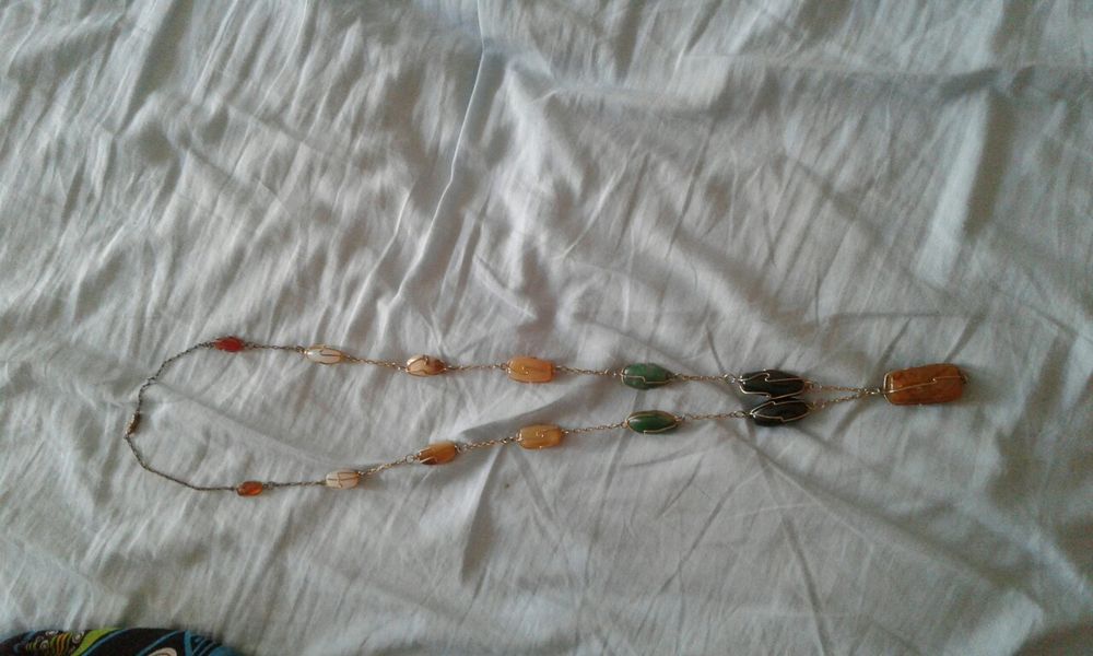 Бусы из натуральных камней