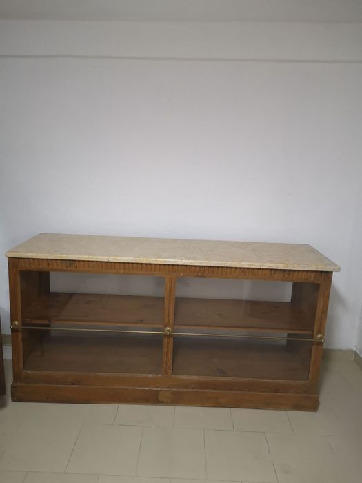 Aparador antigo em casquinha