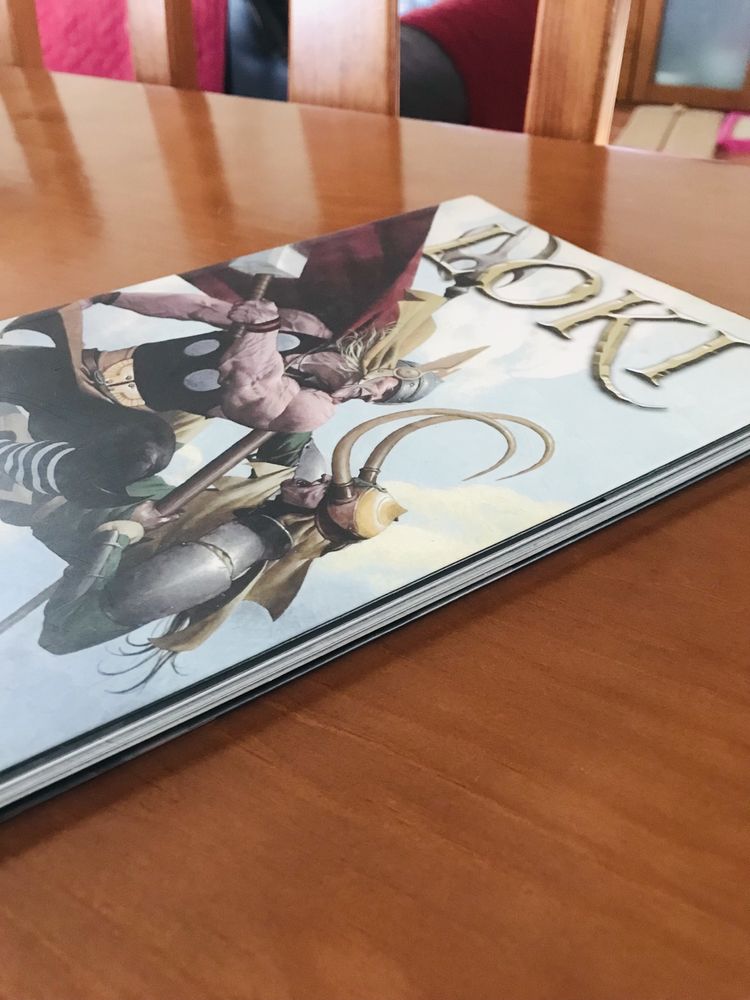 Livro Loki - Marvel