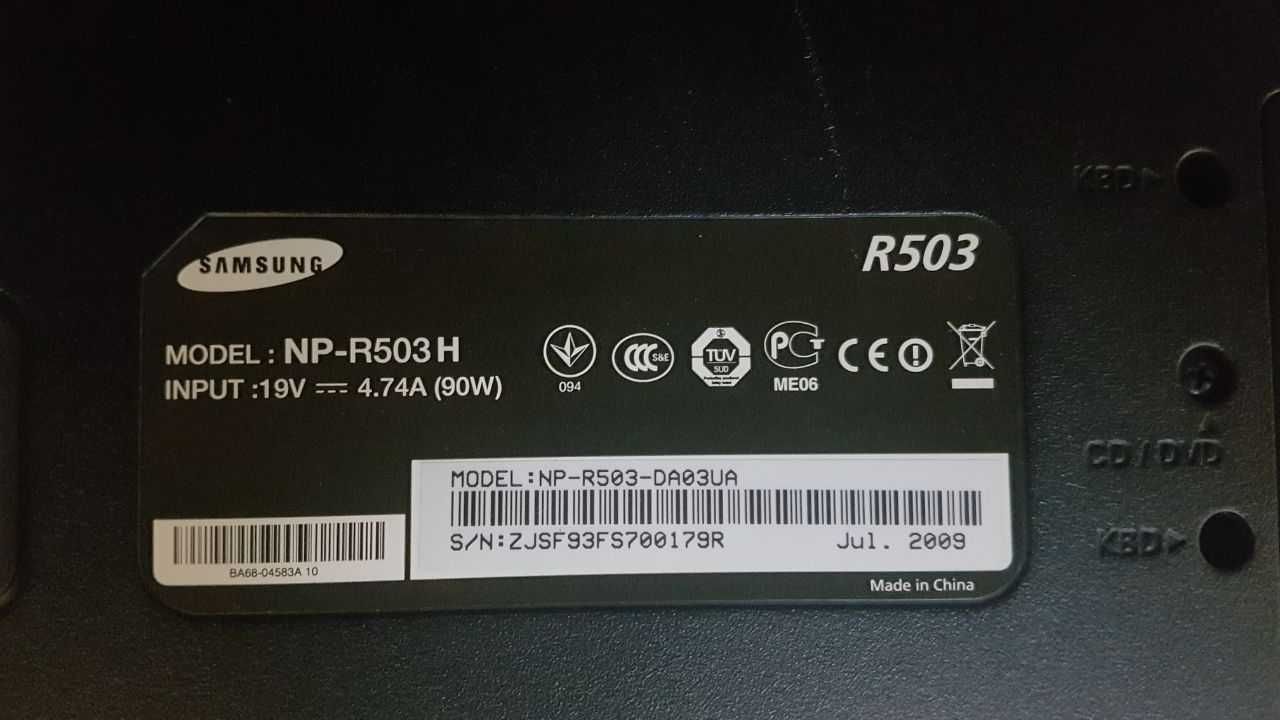 Ноутбук Samsung  np-r503-da03ua 15.4"