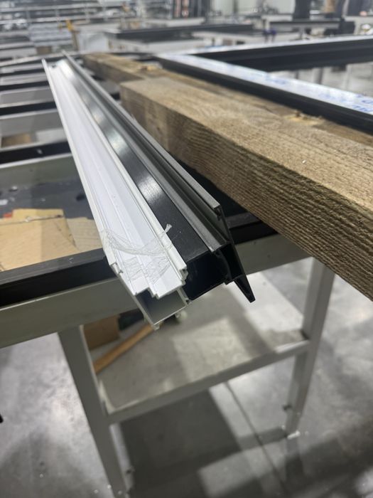 Вікна, двері , металопластикові вікна