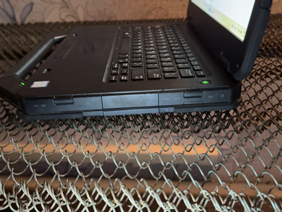 Захищений ноутбук Dell Latitude 5414 i5 8gb