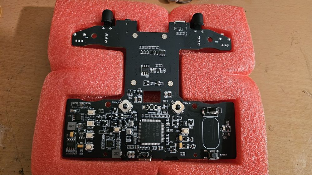 НОВА материнська плата Radiomaster Pocket