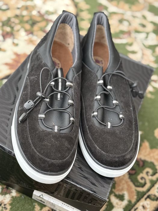 Туфлі, кросівки чоловічі