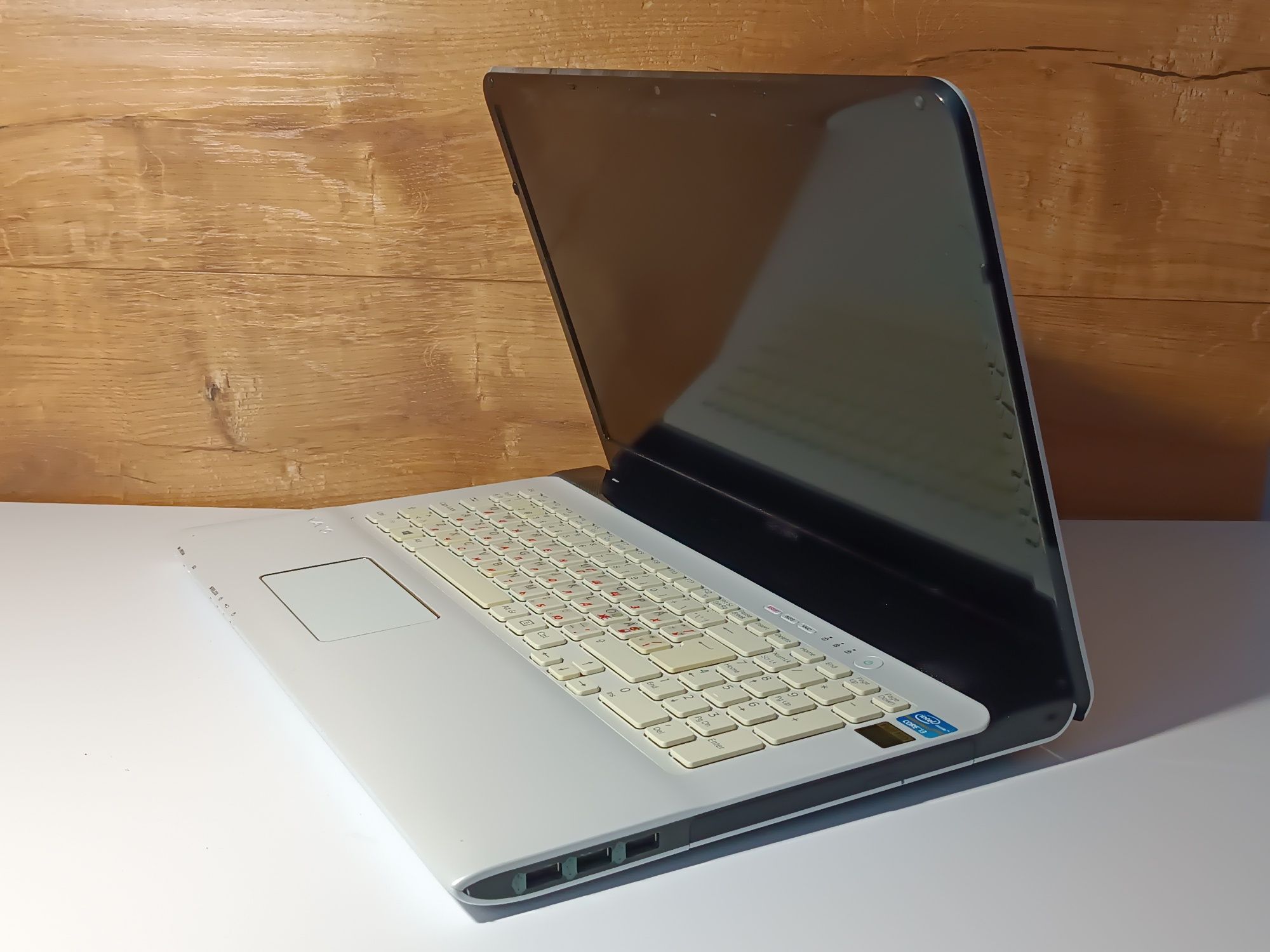 Ноутбук Sony Vaio 17.5" FHD/Core i3/8 ОЗП/500 HDD